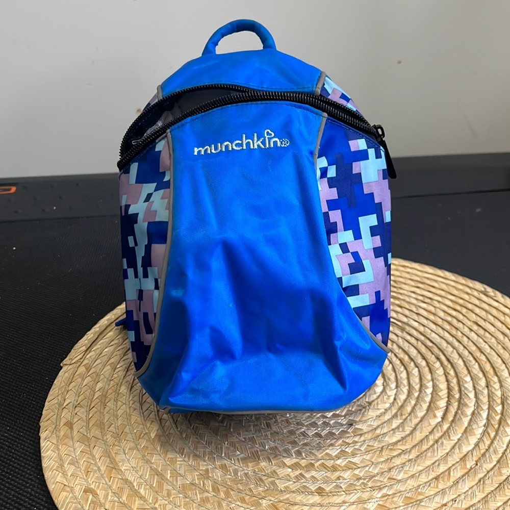 Munchkin Pet Essentials Carrier Reflective Backpack Bag